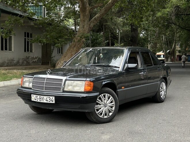 Mercedes 190-2