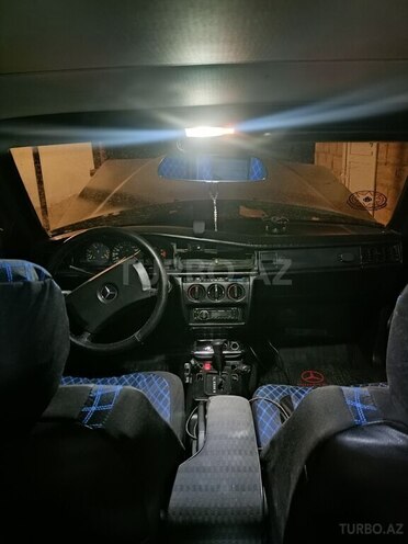 Mercedes 190 1991, 420,000 km - 2.6 l - Bakı