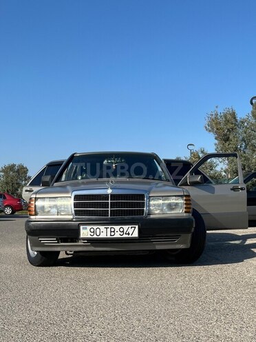 Mercedes 190 1991, 420,000 km - 2.6 l - Bakı