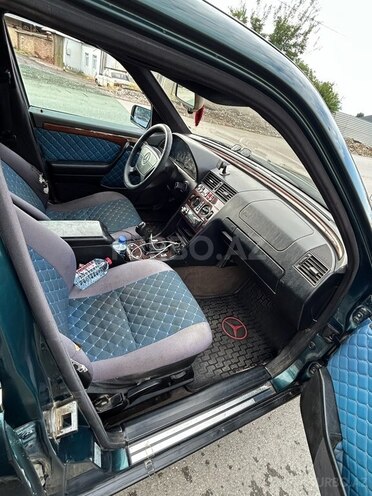 Mercedes C 180 1995, 256,352 km - 1.8 l - Gəncə