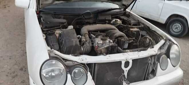 Mercedes C 200 d 1995, 255,000 km - 2.0 l - Masallı