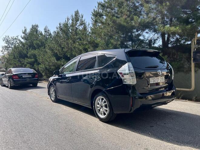 Toyota Prius V 2015, 143,500 km - 1.8 l - Sumqayıt