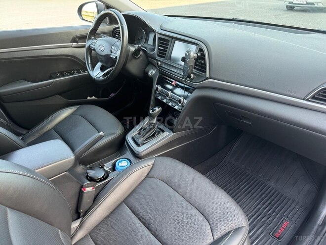 Hyundai Elantra 2019, 144,000 km - 2.0 l - Bakı