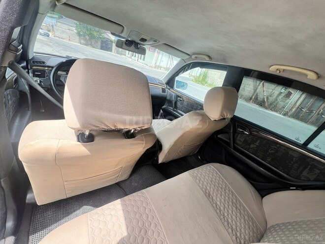 Mercedes E 240 1999, 650,000 km - 2.4 l - Bakı
