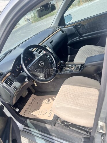 Mercedes E 240 1999, 650,000 km - 2.4 l - Bakı