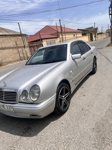 Mercedes E 240 1999, 650,000 km - 2.4 l - Bakı