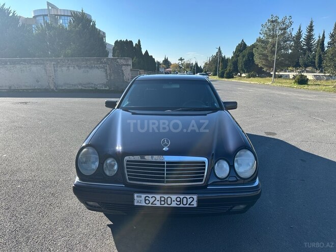 Mercedes E 240 1999, 245,000 km - 2.4 l - Zaqatala