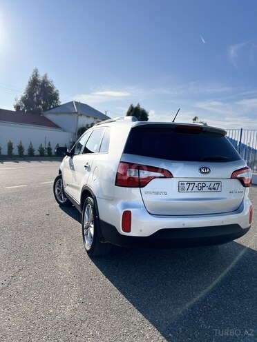 Kia Sorento-5