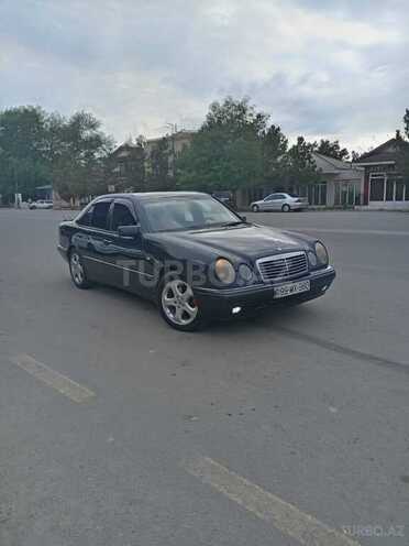 Mercedes E 280 1996, 380,000 km - 2.8 л - Sabirabad