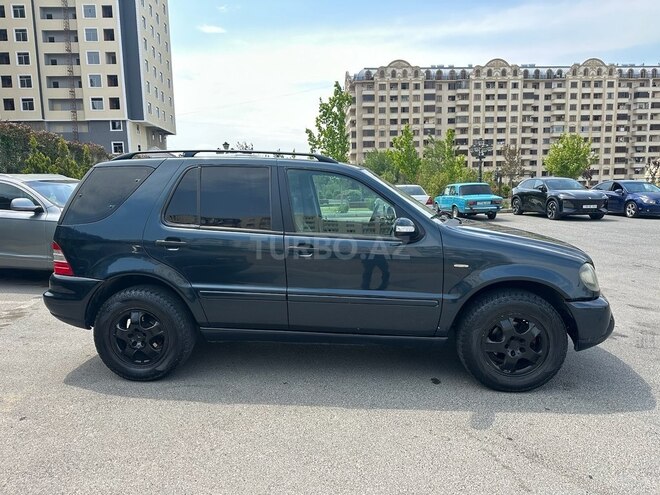Mercedes ML 320 2001, 242,000 km - 3.2 л - Bakı