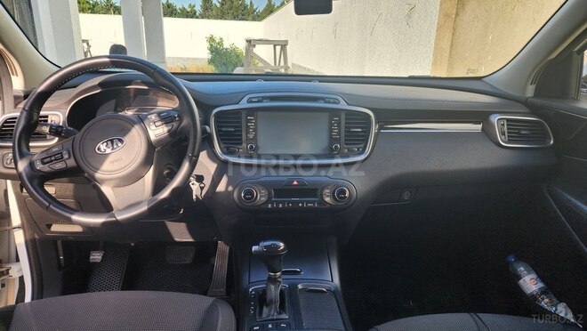 Kia Sorento-10