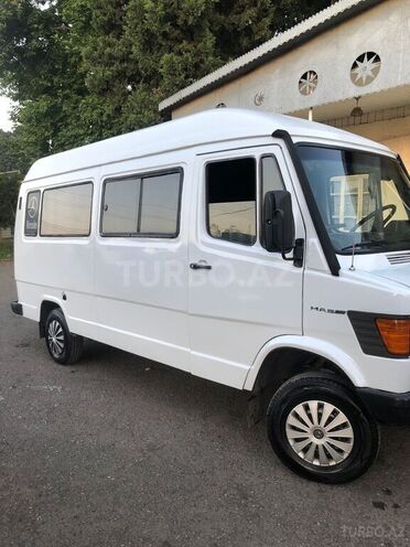 Mercedes 208 D 1994, 90,000 km - 2.0 л - Gəncə
