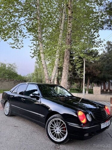 Mercedes E 320 2000, 464,000 km - 3.2 l - Beyləqan