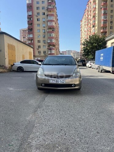 Toyota Prius-1