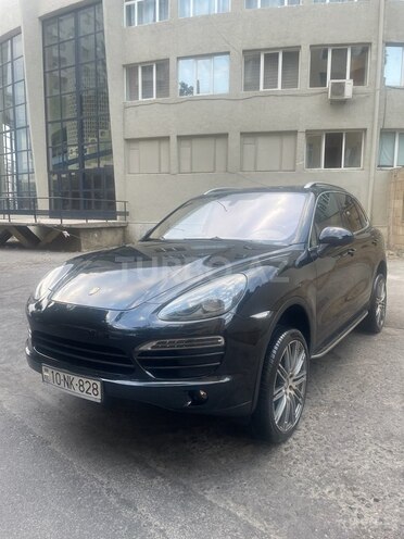 Porsche Cayenne-3