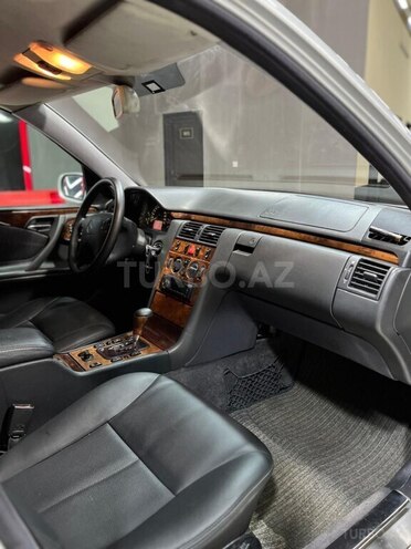 Mercedes E 270 1999, 288,088 km - 2.7 л - Sumqayıt
