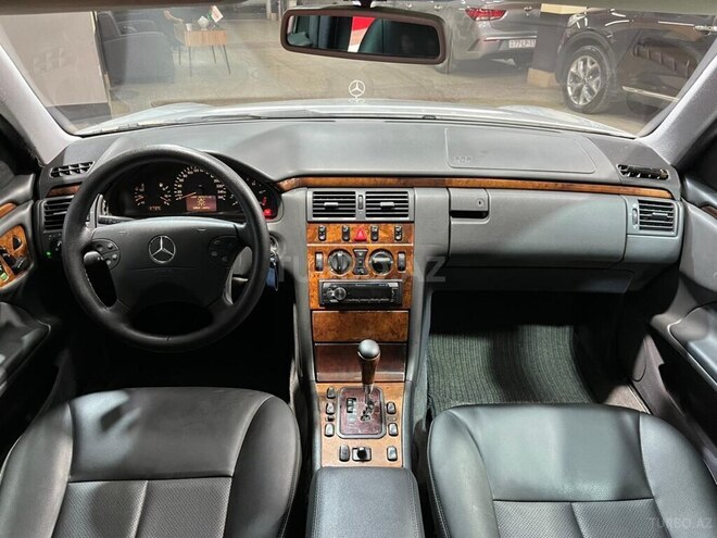 Mercedes E 270 1999, 288,088 km - 2.7 л - Sumqayıt
