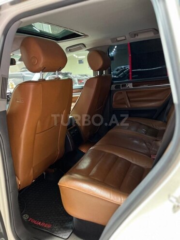Volkswagen Touareg-17