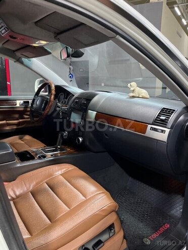 Volkswagen Touareg-11
