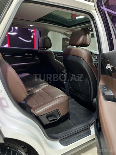 Kia Sorento-19