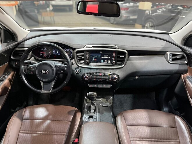 Kia Sorento-17