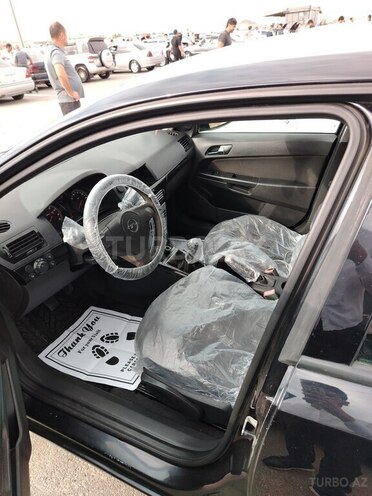 Opel Astra 2009, 252,000 km - 1.4 l - Bakı