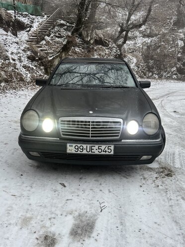 Mercedes E 280 1996, 380,000 km - 2.8 l - Gəncə