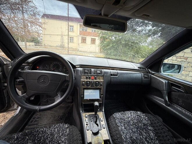 Mercedes E 200 1997, 386,458 km - 2.0 l - Zərdab