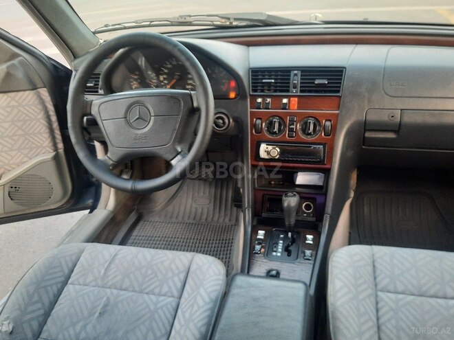 Mercedes C 200 1995, 335,000 km - 2.0 л - Lənkəran