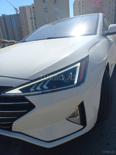 Hyundai Elantra 2019, 124,000 km - 2.0 l - Bakı