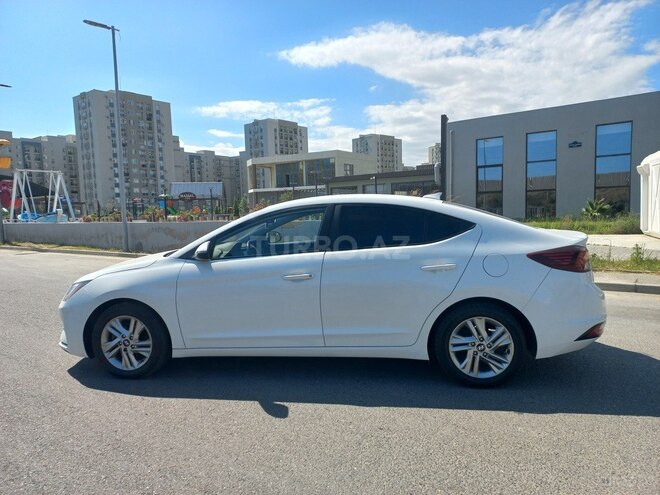 Hyundai Elantra 2019, 124,000 km - 2.0 l - Bakı