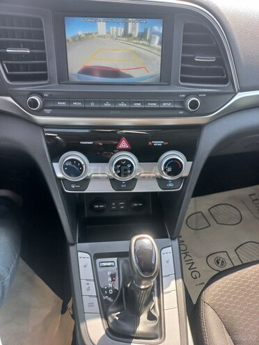 Hyundai Elantra 2019, 124,000 km - 2.0 l - Bakı