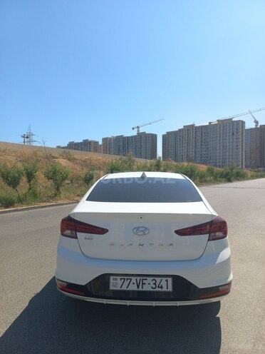 Hyundai Elantra 2019, 124,000 km - 2.0 l - Bakı