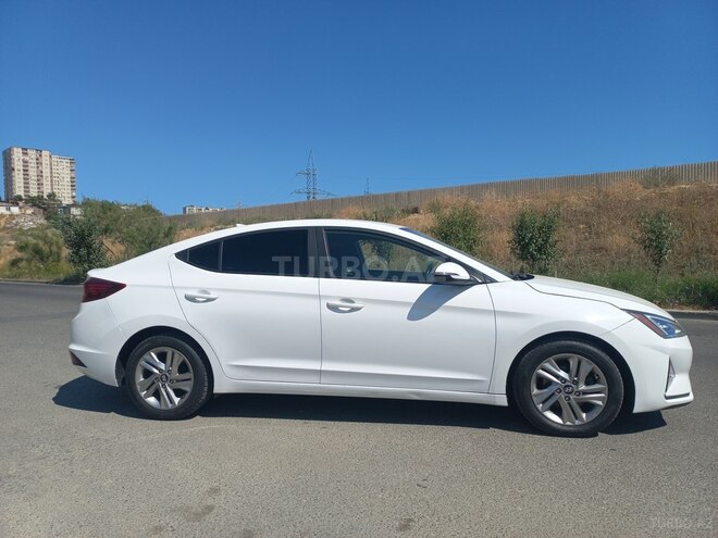 Hyundai Elantra 2019, 124,000 km - 2.0 l - Bakı