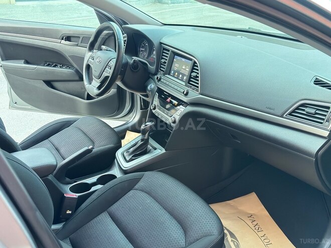 Hyundai Elantra 2016, 100,000 km - 2.0 l - Bakı