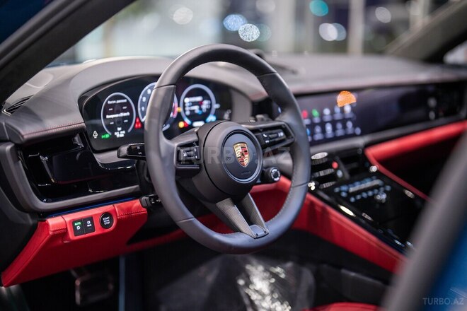 Porsche Panamera GTS-13