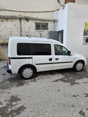 Opel Combo 2010, 202,000 km - 1.3 л - Bakı