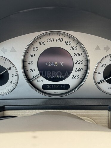 Mercedes E 320 2004, 324,000 km - 3.2 l - Bakı