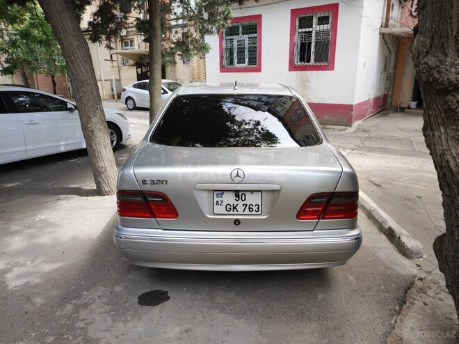 Mercedes E 320 2000, 434,000 km - 3.2 l - Bakı