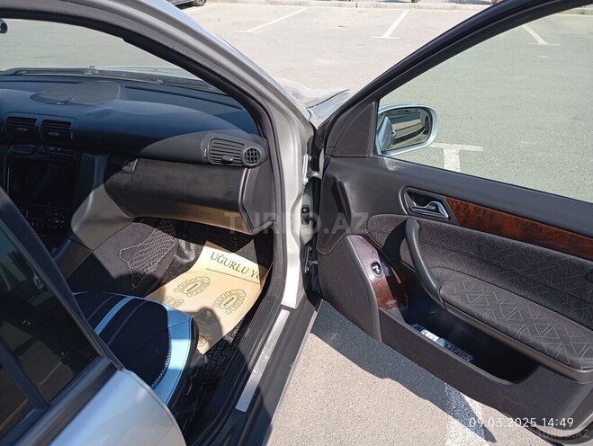 Mercedes C 200 2003, 300,000 km - 1.8 l - Bakı