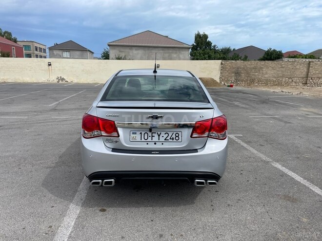 Chevrolet Cruze-5