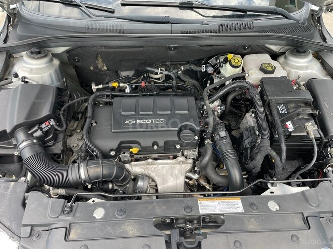 Chevrolet Cruze-15