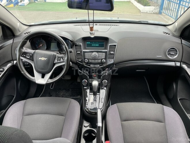 Chevrolet Cruze-14