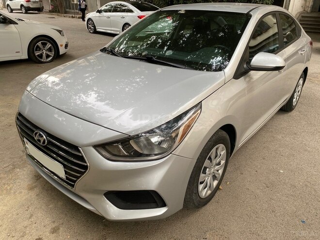 Hyundai Accent-3