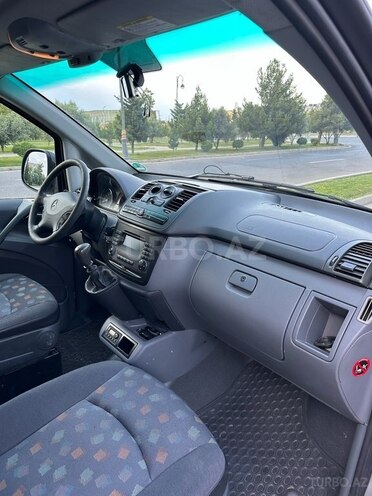 Mercedes Vito 115-11