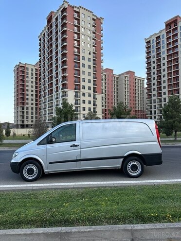 Mercedes Vito 115-7