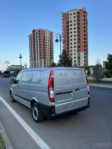 Mercedes Vito 115-8