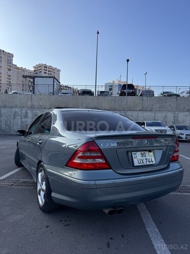 Mercedes C 230 2006, 242,500 km - 2.5 l - Bakı