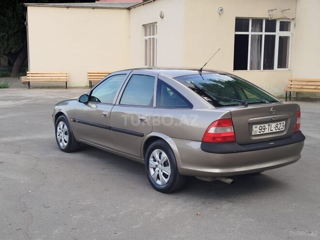 Opel Vectra 1996, 235,000 km - 1.8 l - Bərdə
