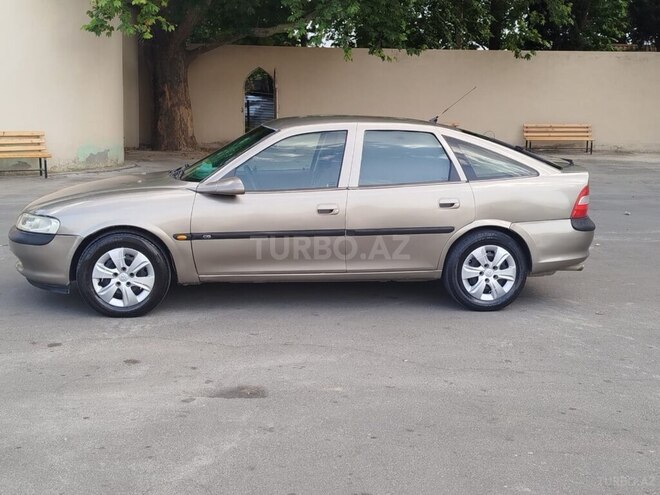 Opel Vectra 1996, 235,000 km - 1.8 l - Bərdə
